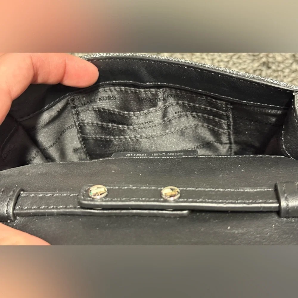 Michael Kors medium crossbody/clutch